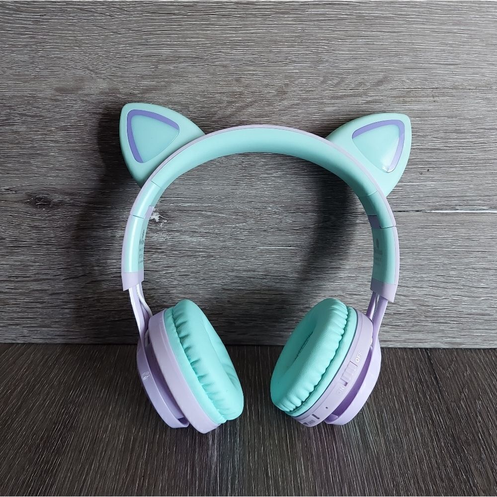 Riwbox CT-7 Cat Ear Bluetooth Headphones, LED Light Up Bluetooth Wireless
